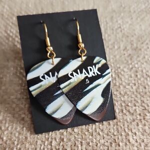 Snark .5 Guitar Pick Earrings – Black, White & Gold Tones